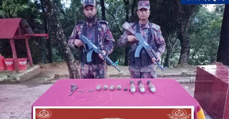 টেকনাফ সীমান্তের জঙ্গল থেকে মর্টার শেল, হ্যান্ড গ্রেনেডসহ অস্ত্র উদ্ধার