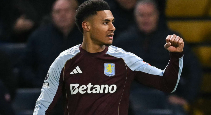 চেলসিকে হারিয়ে শত বছরের রেকর্ড স্পর্শ ভিলার