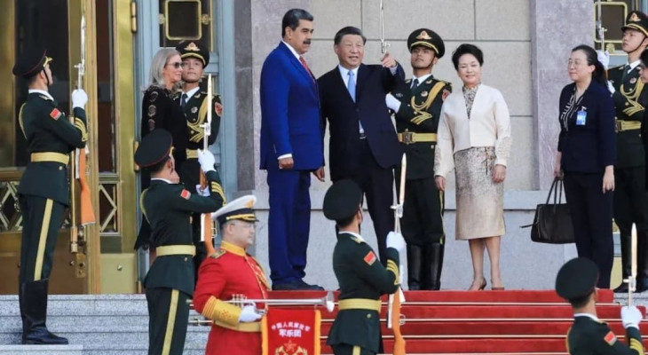 মাদুরো ও তার স্ত্রীর মুক্তি চাইল চীন